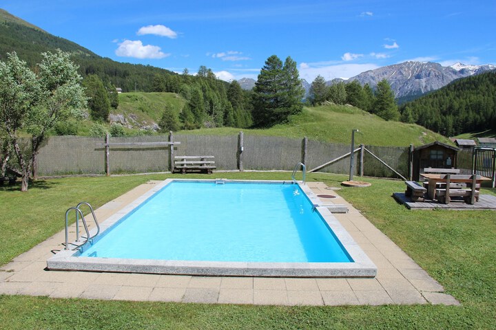 Pool 31 of 73