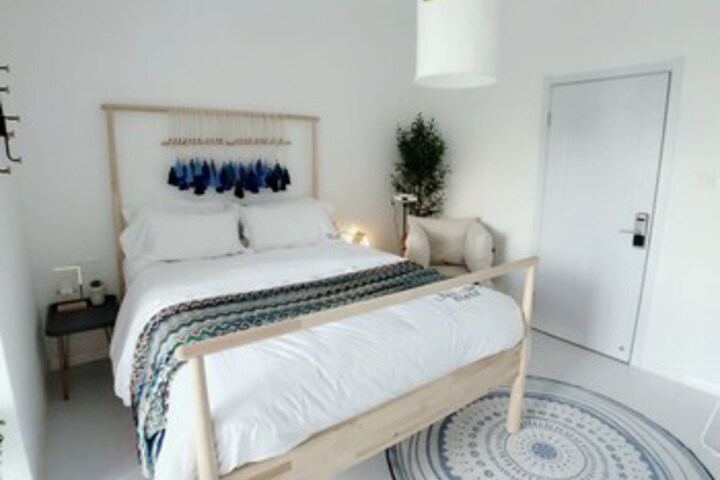 Room 54 of 62