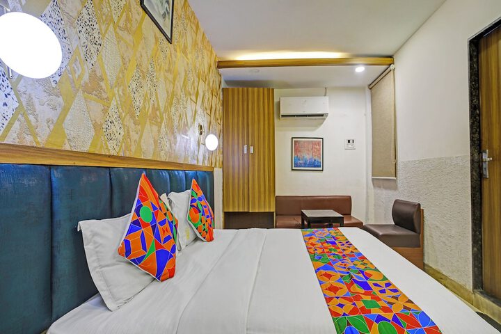Room 11 of 29