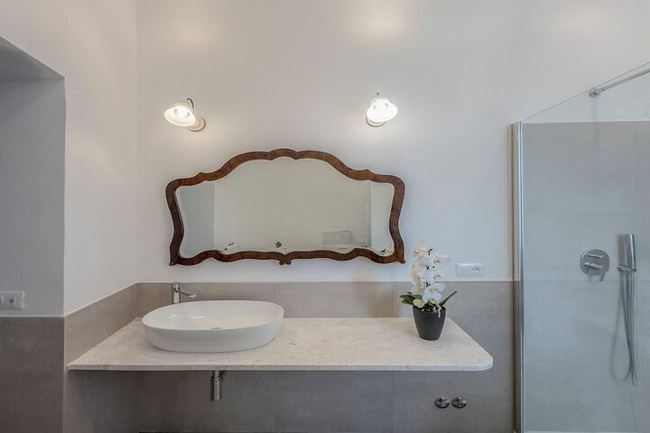 Bathroom Interior Photo