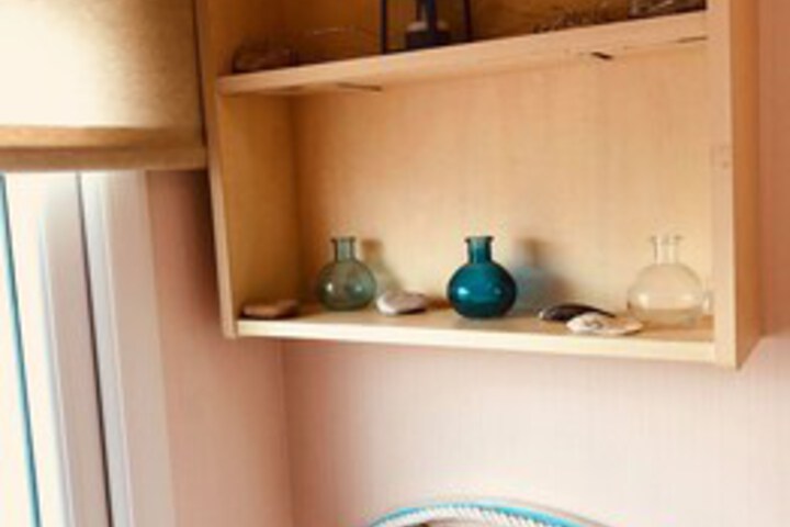 Room 6 of 49