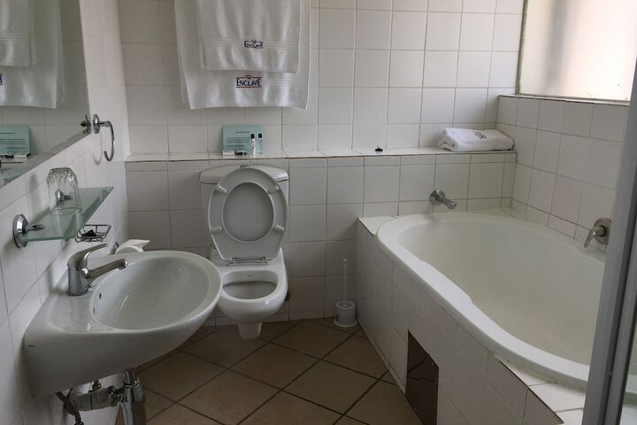 Room 15 of 26