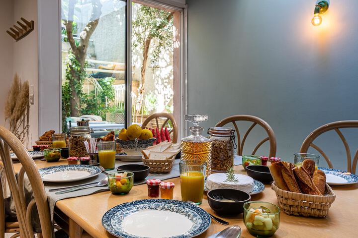 Breakfast/Coffee Service 120 of 128