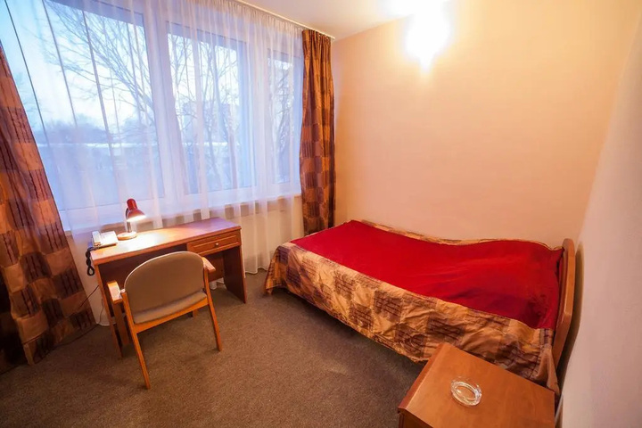 Room 3 of 31