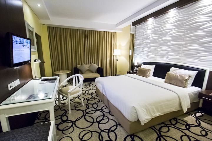 Room 9 of 46