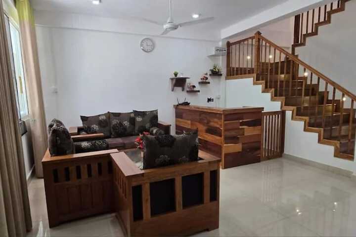Room 13 of 22