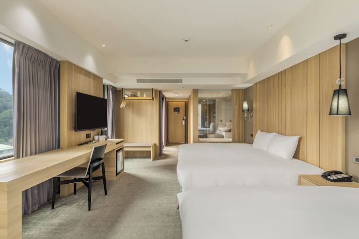 Room 55 of 108