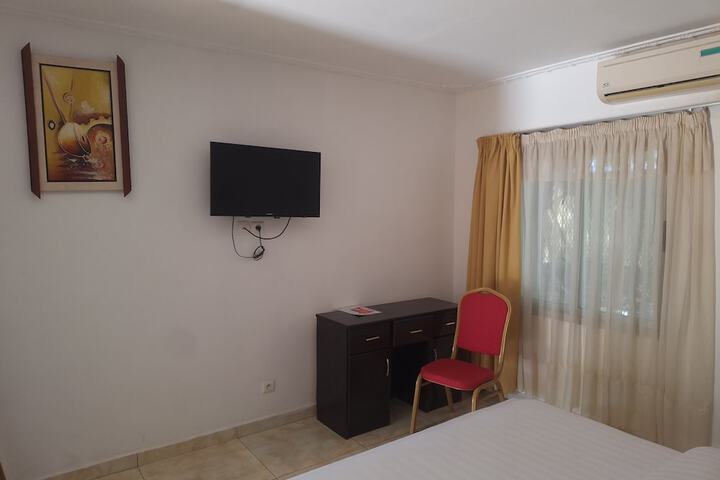 Room 11 of 29