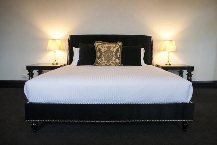 Room 2 of 23