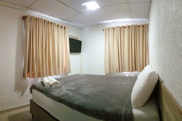 Room 3 of 19