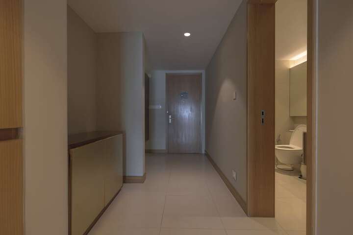 Room 23 of 146