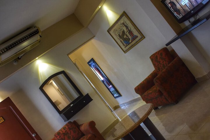 Room 20 of 42