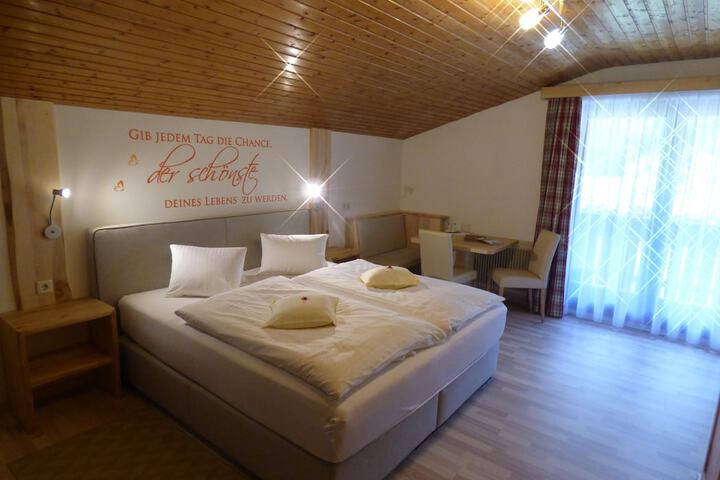 Room 8 of 23