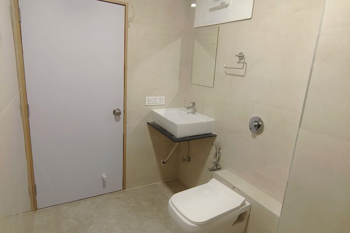 Room 16 of 17