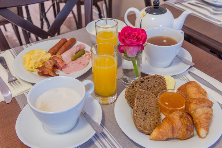 Breakfast/Coffee Service 32 of 35