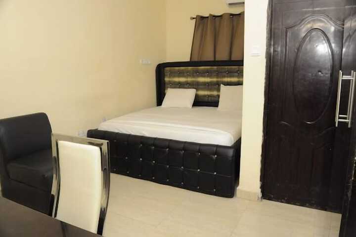 Room 9 of 51