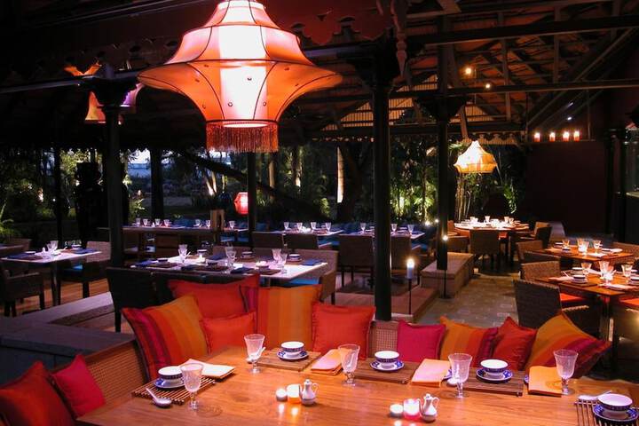 Dining 62 of 82