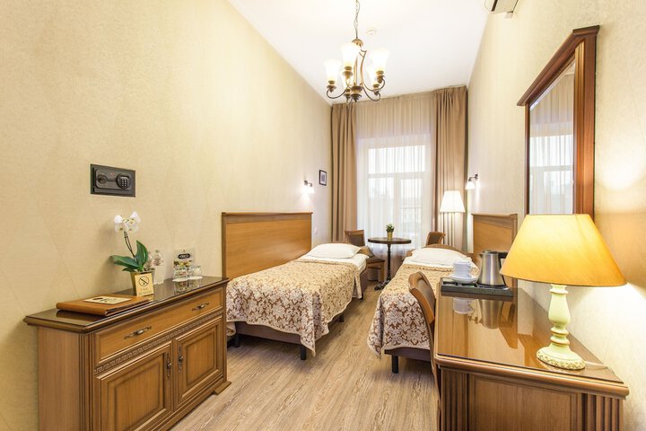 Room 18 of 52