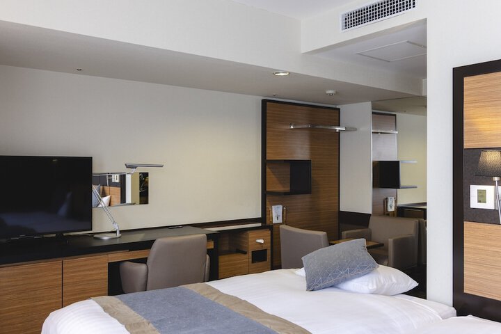 Room 30 of 89