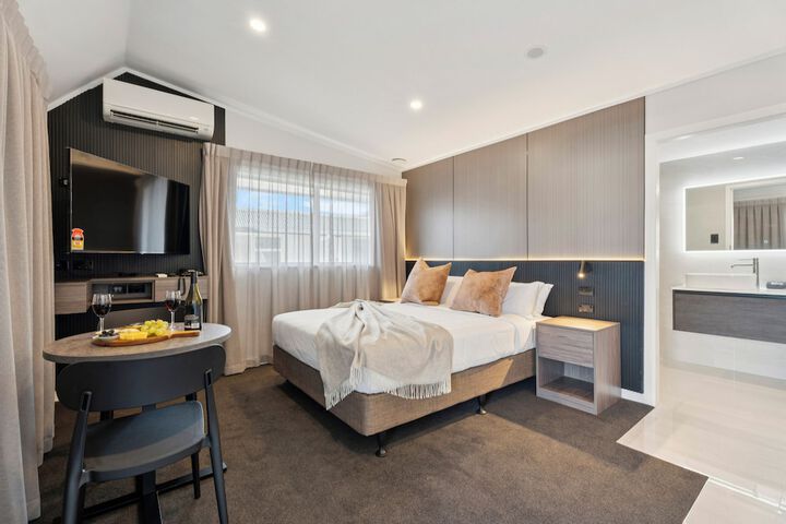 Room 5 of 26