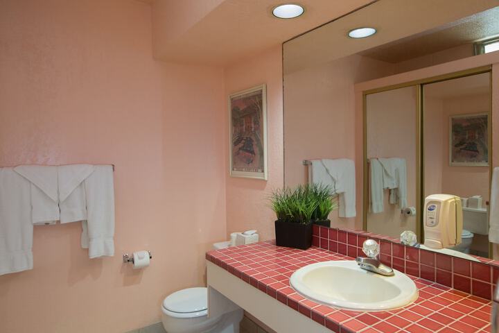 Bathroom sink