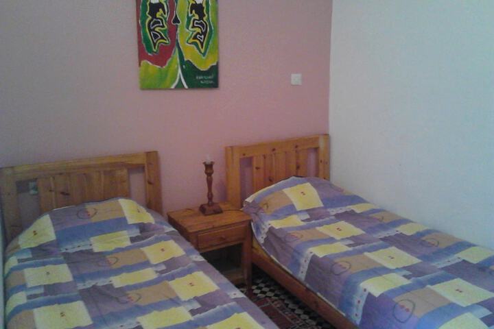 Room 6 of 48