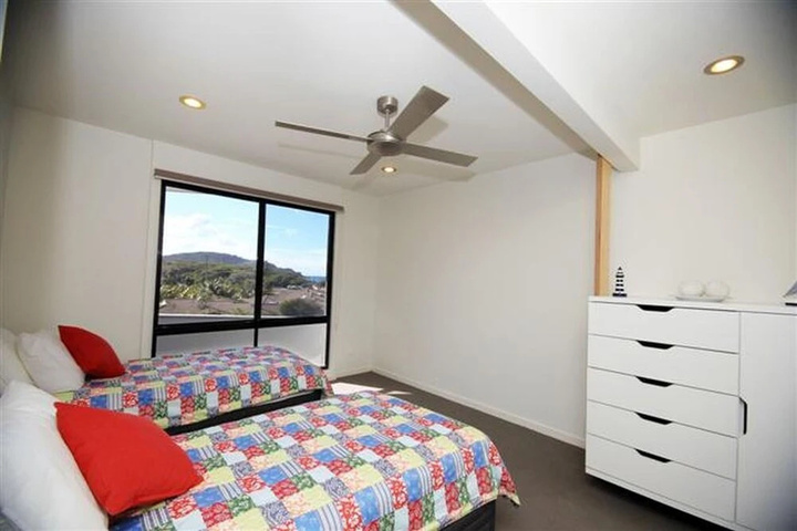 Room 3 of 11