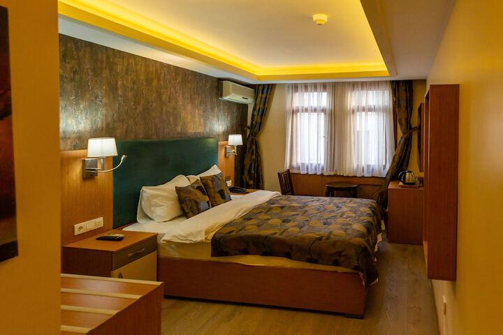 Room 7 of 40