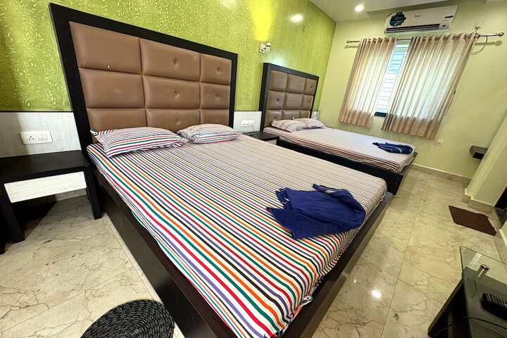 Room 28 of 61
