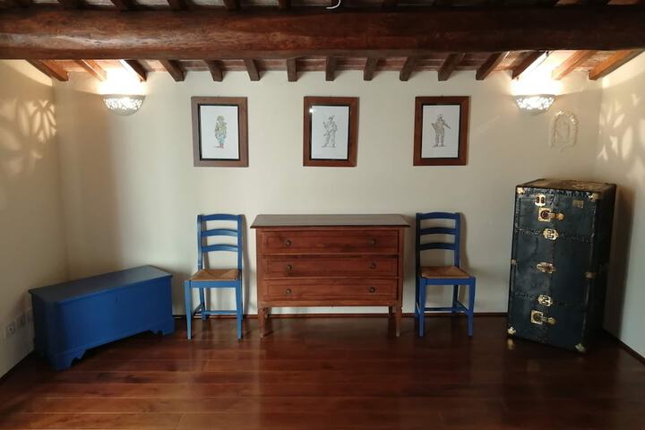 Room 3 of 36
