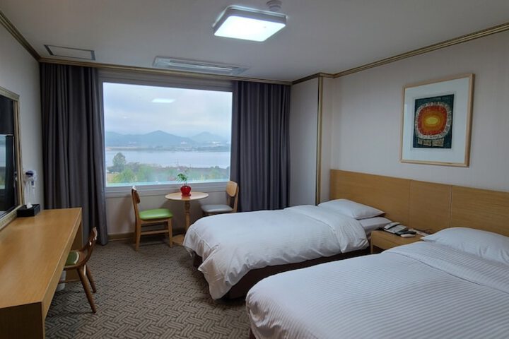 Room 2 of 14