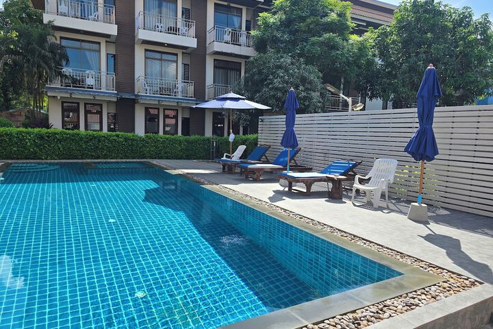 Pool 52 of 77