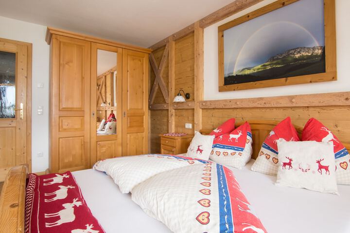 Room 10 of 63