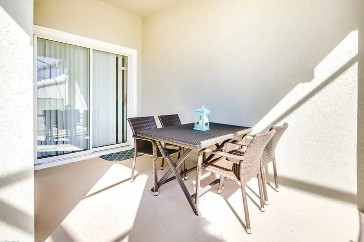 Terrace/Patio 7 of 17