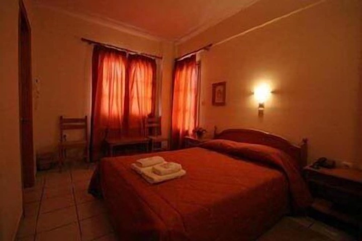 Room 4 of 27