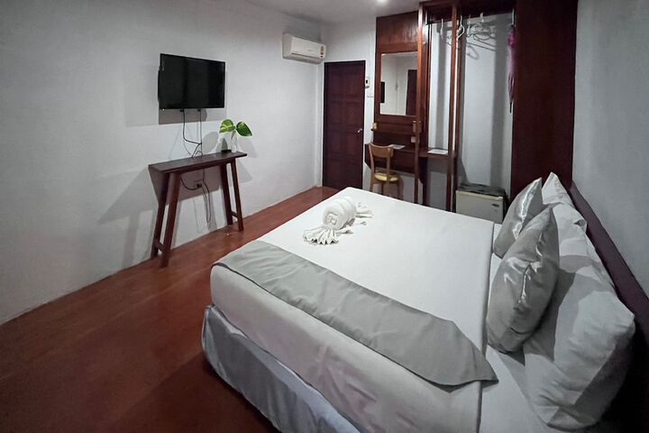 Room 30 of 95