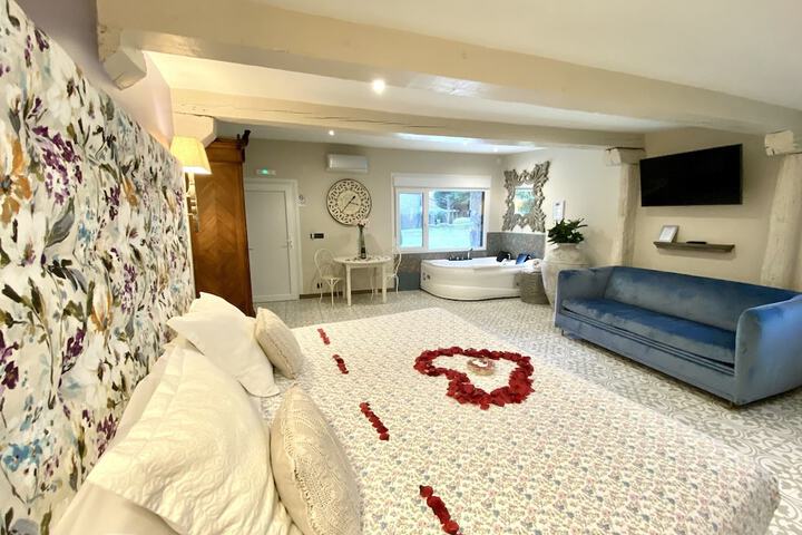 Room 47 of 99