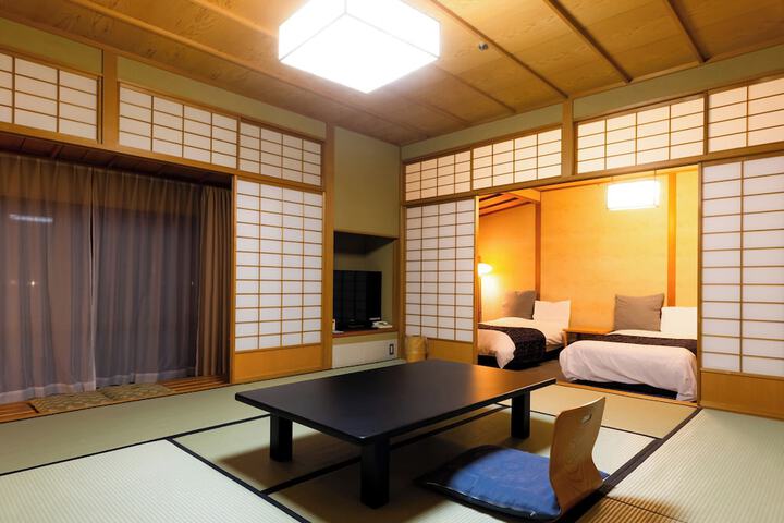 Room 14 of 114