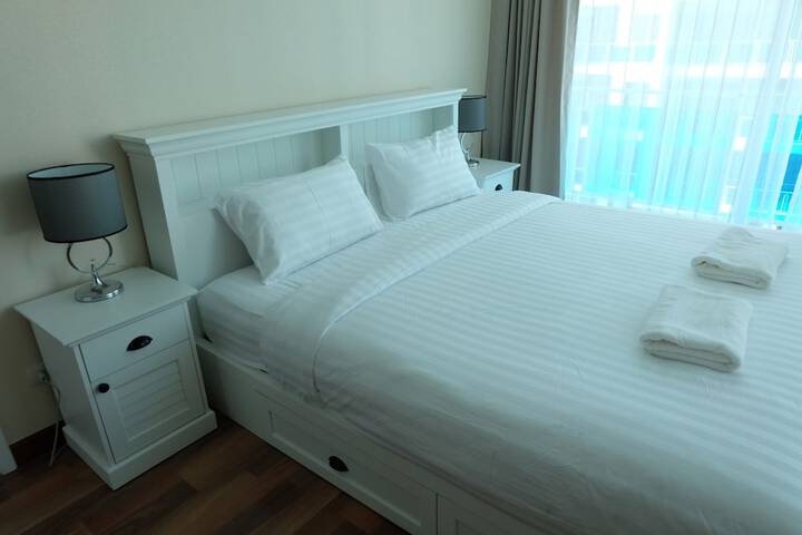 Room 3 of 53