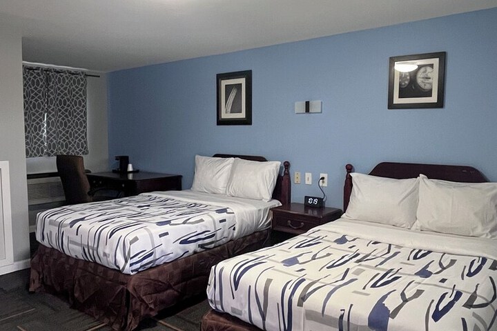 Room 7 of 11