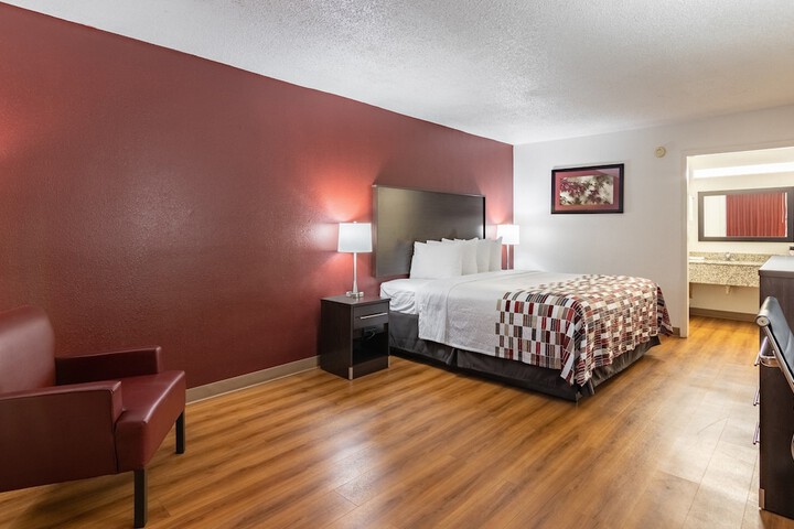Superior King Bed (2 of 10)
