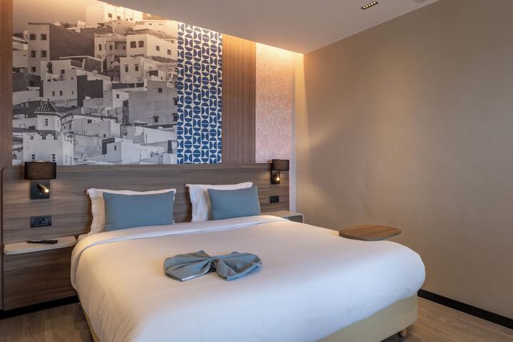 Room 45 of 112