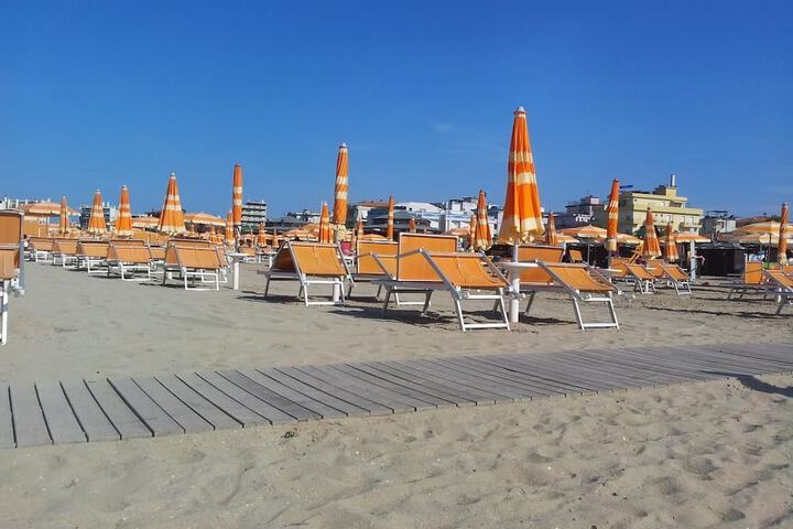 Beach 33 of 51