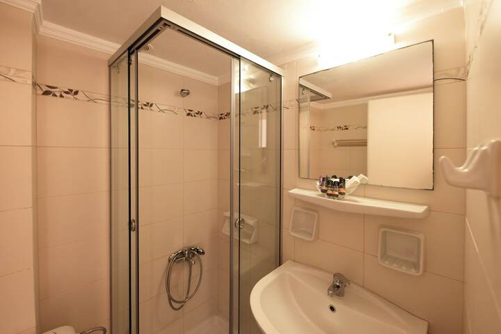 Clean Restrooms