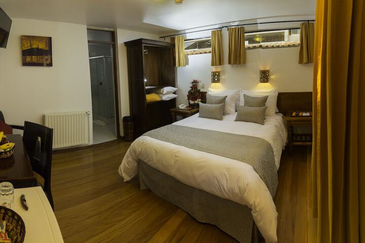 Room 10 of 82