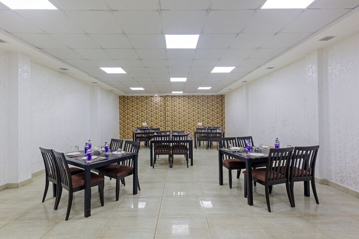 Ballroom/Hall 26 of 38