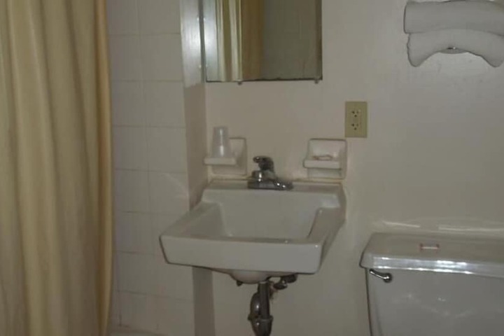 Room 16 of 30