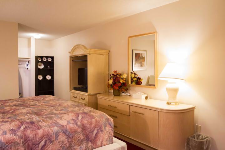Room 25 of 80