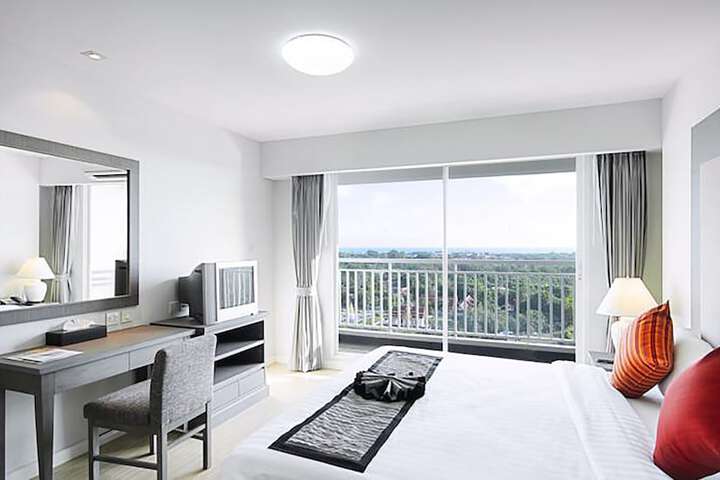 Room 6 of 31