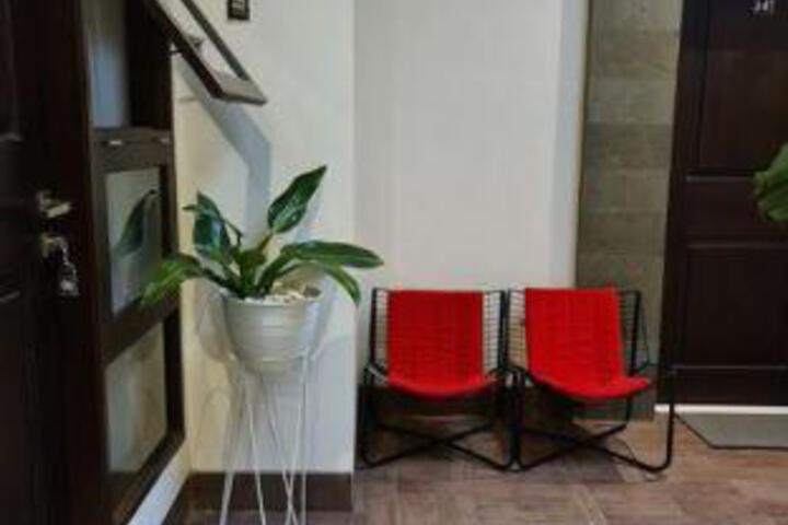 Albanis Family Residence by OYO Rooms
